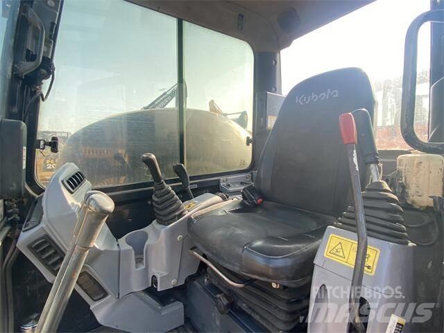 Kubota KX165 Гусеничні екскаватори