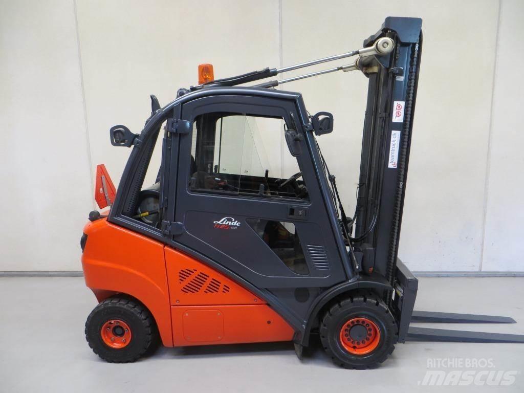 Linde H25T Газові навантажувачі
