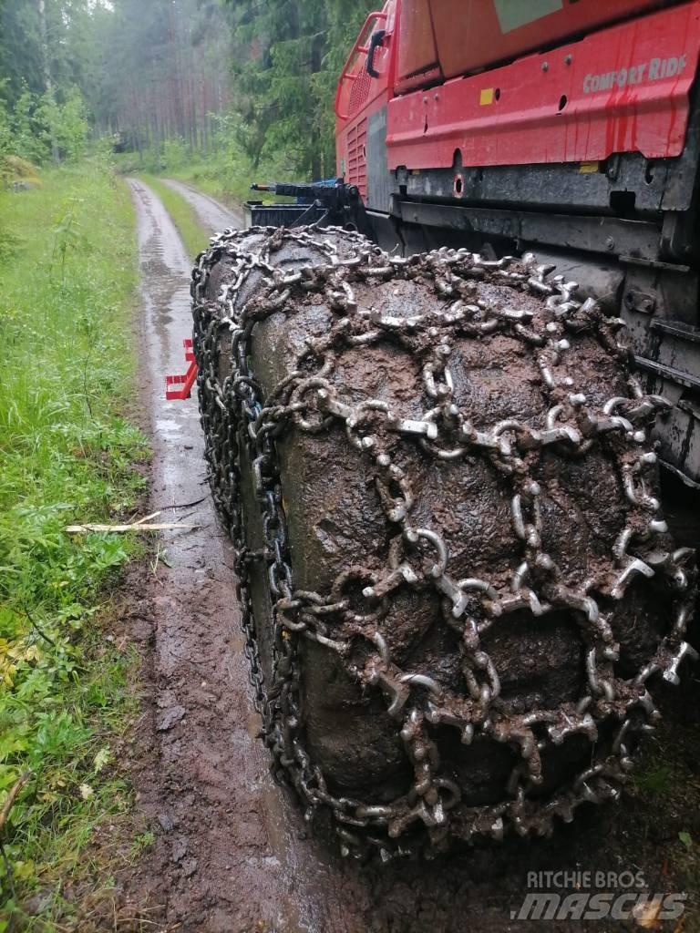 Komatsu 845 Форвардери
