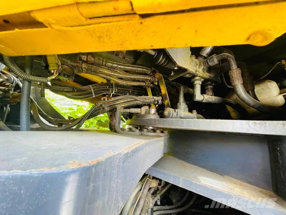 Komatsu wa470 Фронтальні навантажувачі