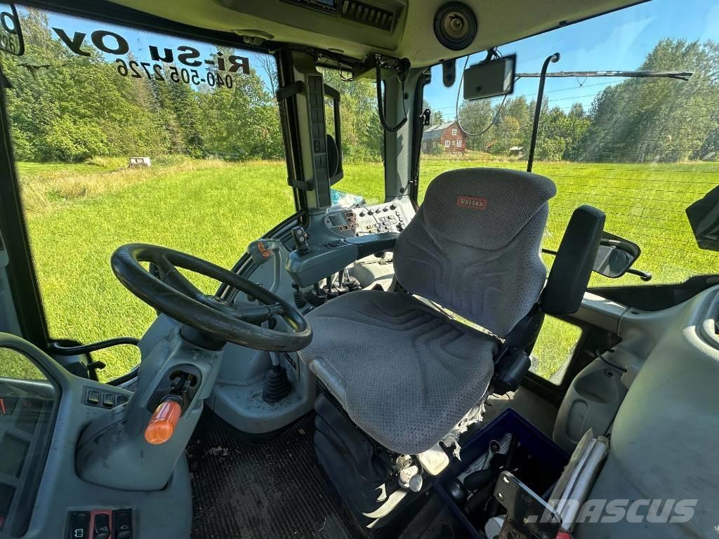 Valtra N 123 H5 Трактори