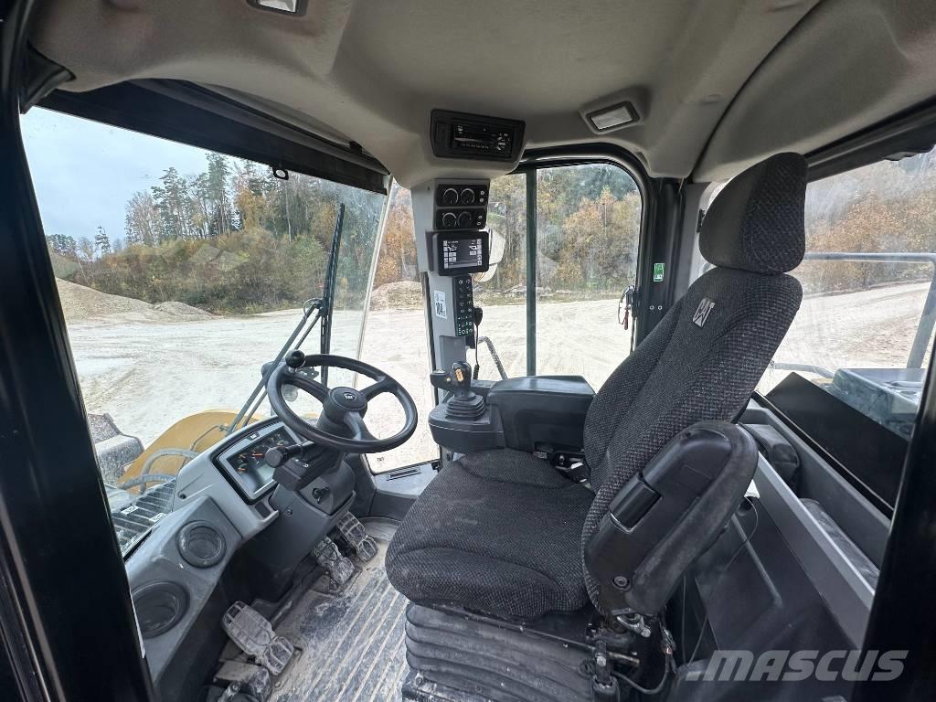 CAT 950 M Фронтальні навантажувачі