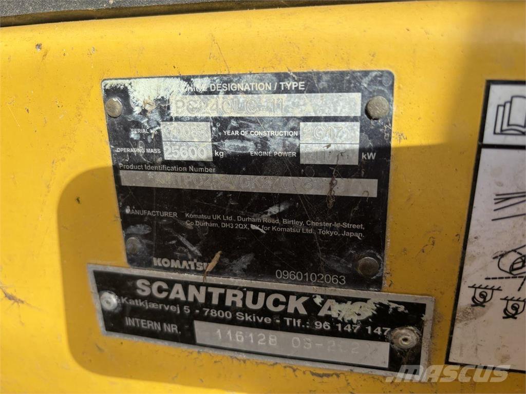 Komatsu PC240LC-11 Гусеничні екскаватори