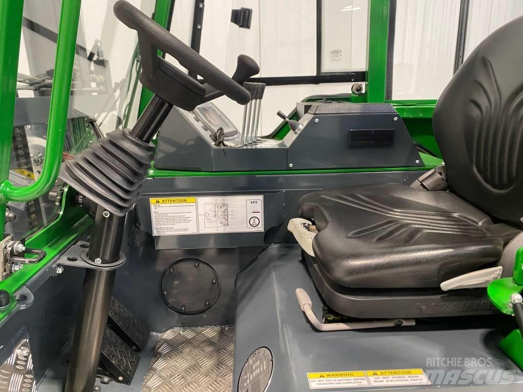 Combilift CBE2500 Чотириходові річ-траки