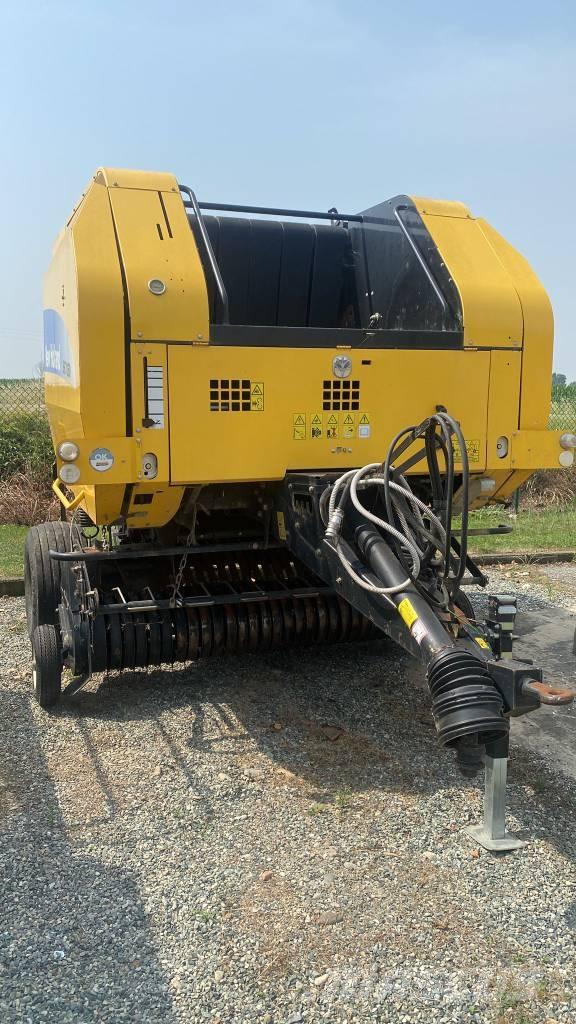 New Holland BR 7060 Рулонні прес-підбирачі