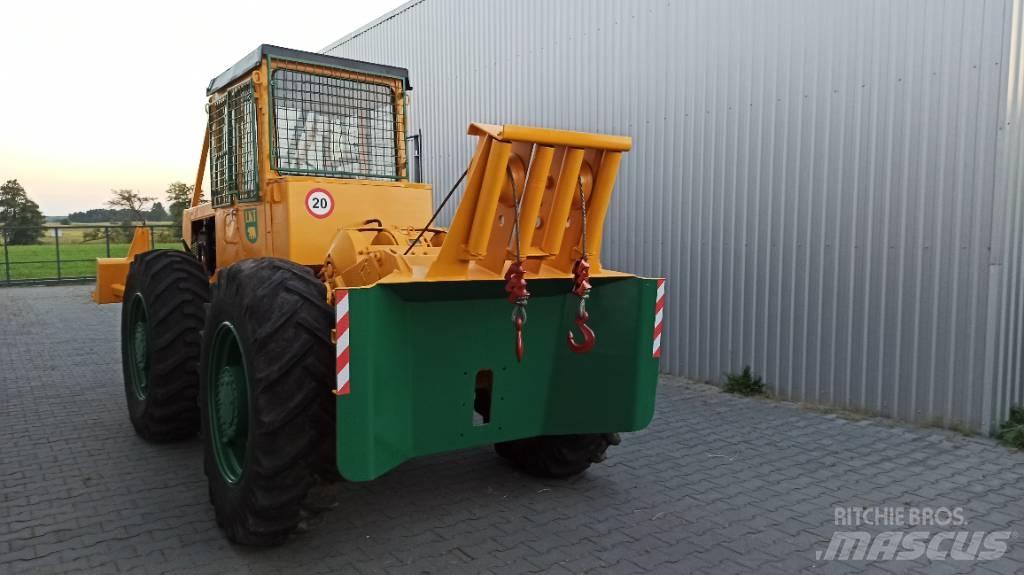 LKT 81 TURBO Трельовочні трактора