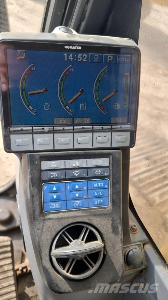 Komatsu 210 - 8 Long Гусеничні екскаватори