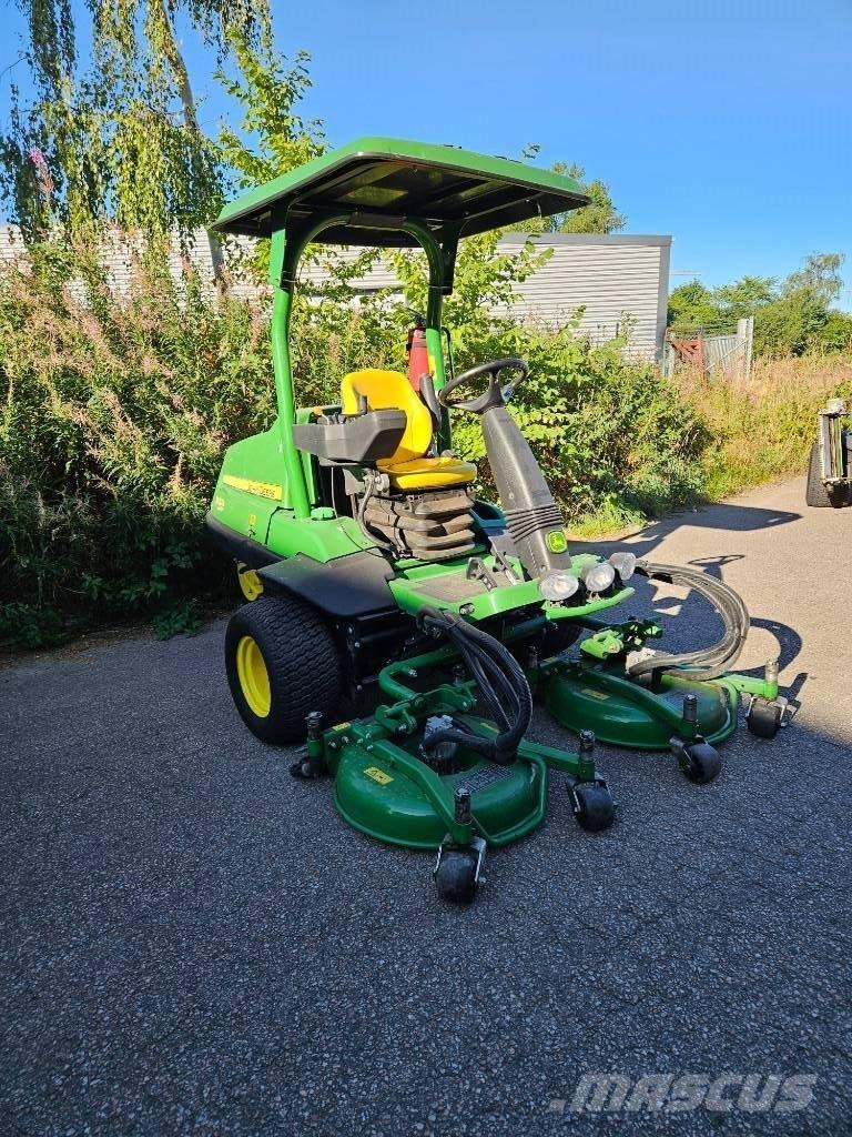 John Deere 7400 A Грубі косарки
