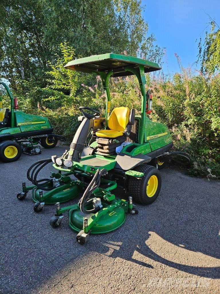 John Deere 7400 A Грубі косарки