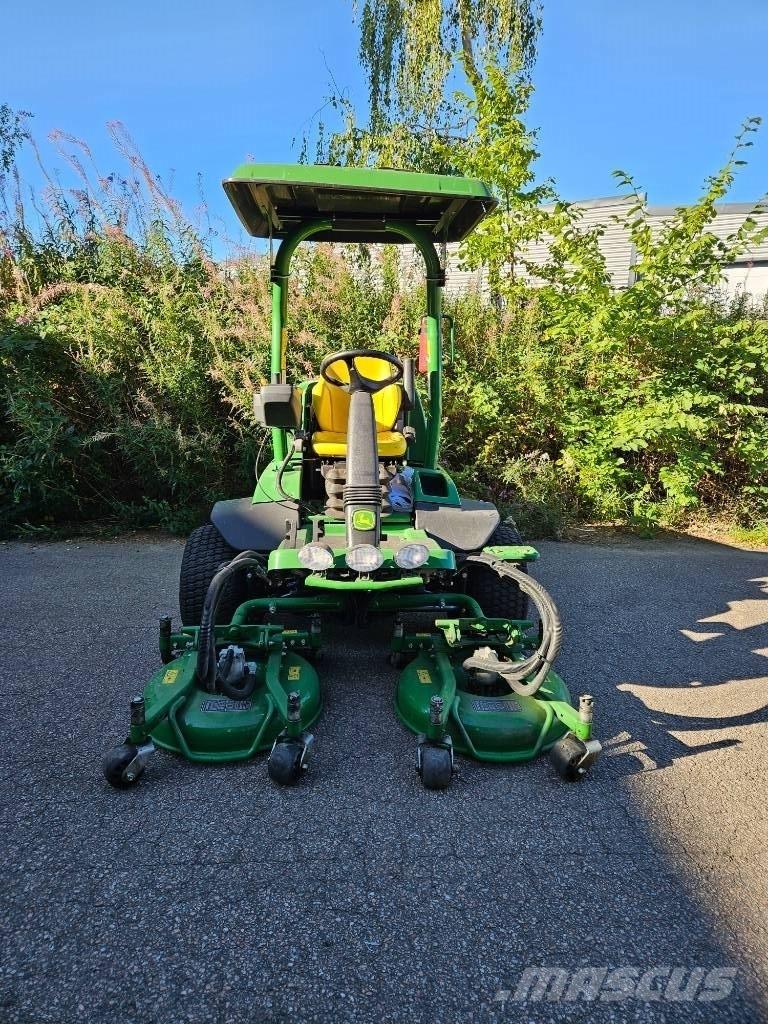 John Deere 7400 A Грубі косарки