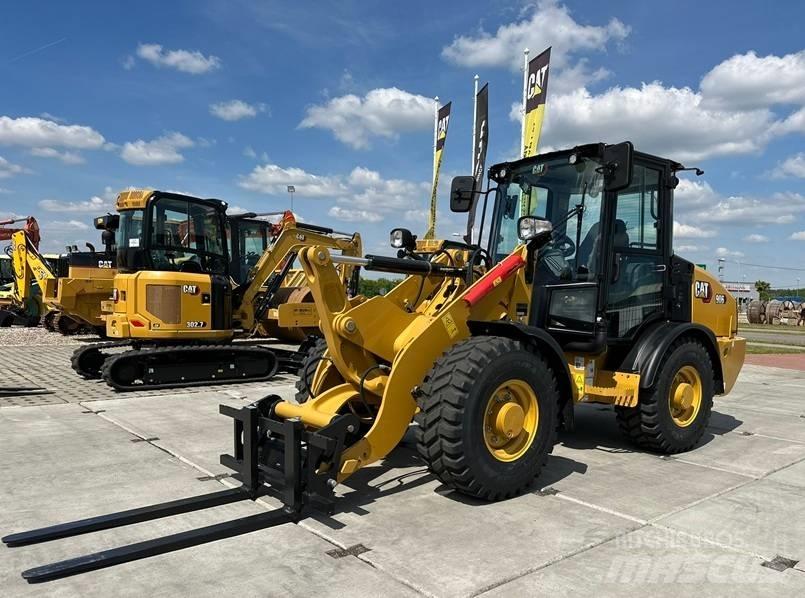 CAT 906 Фронтальні навантажувачі