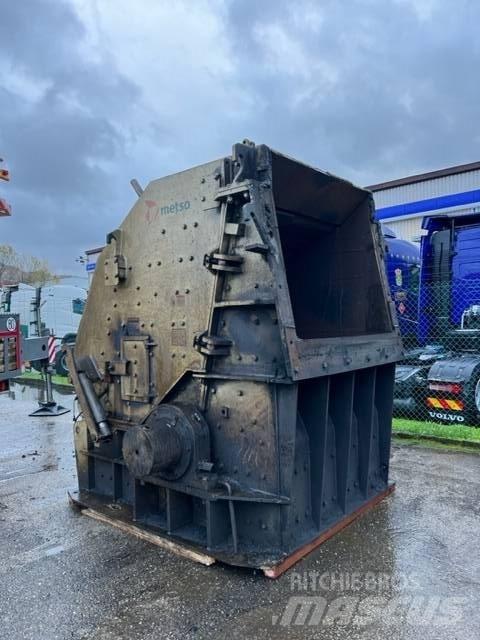 Metso NP 1415 Роздрібнювачі