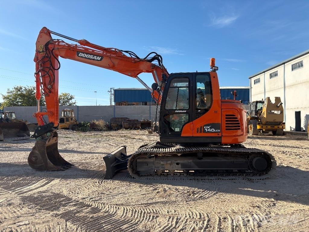 Doosan DX 140 LCR-3 Гусеничні екскаватори