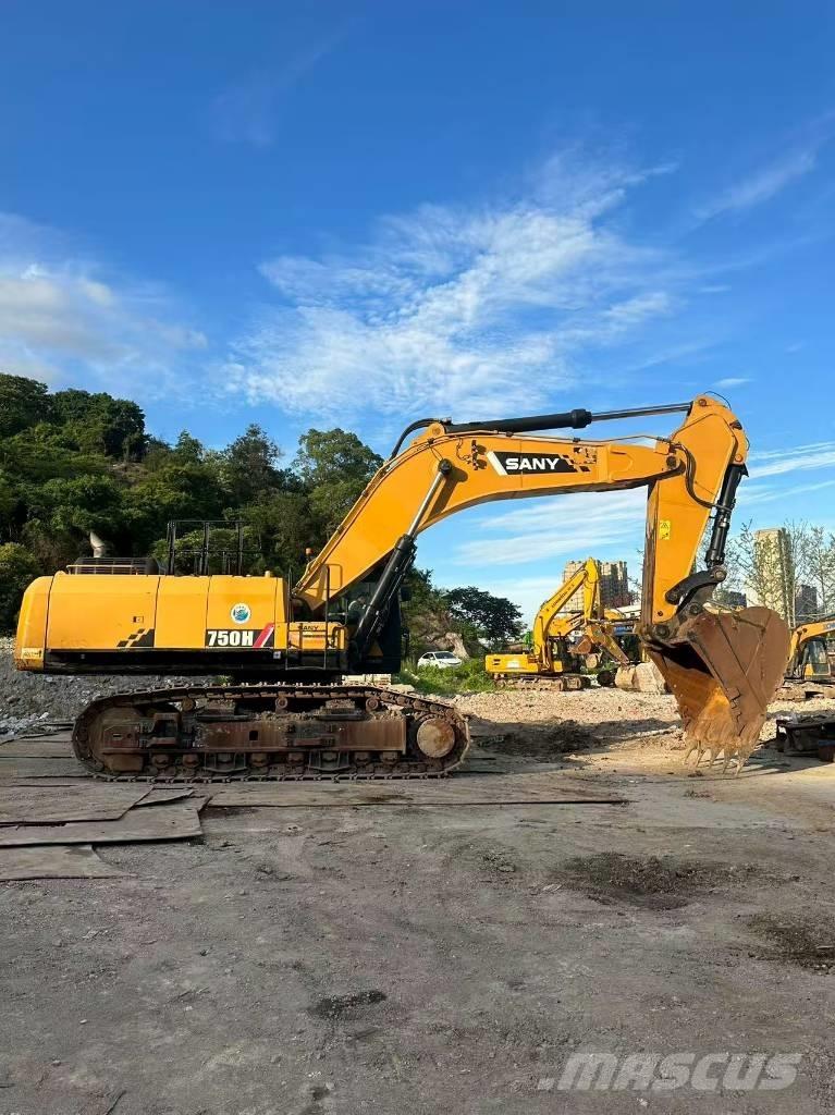 Sany 750 Гусеничні екскаватори