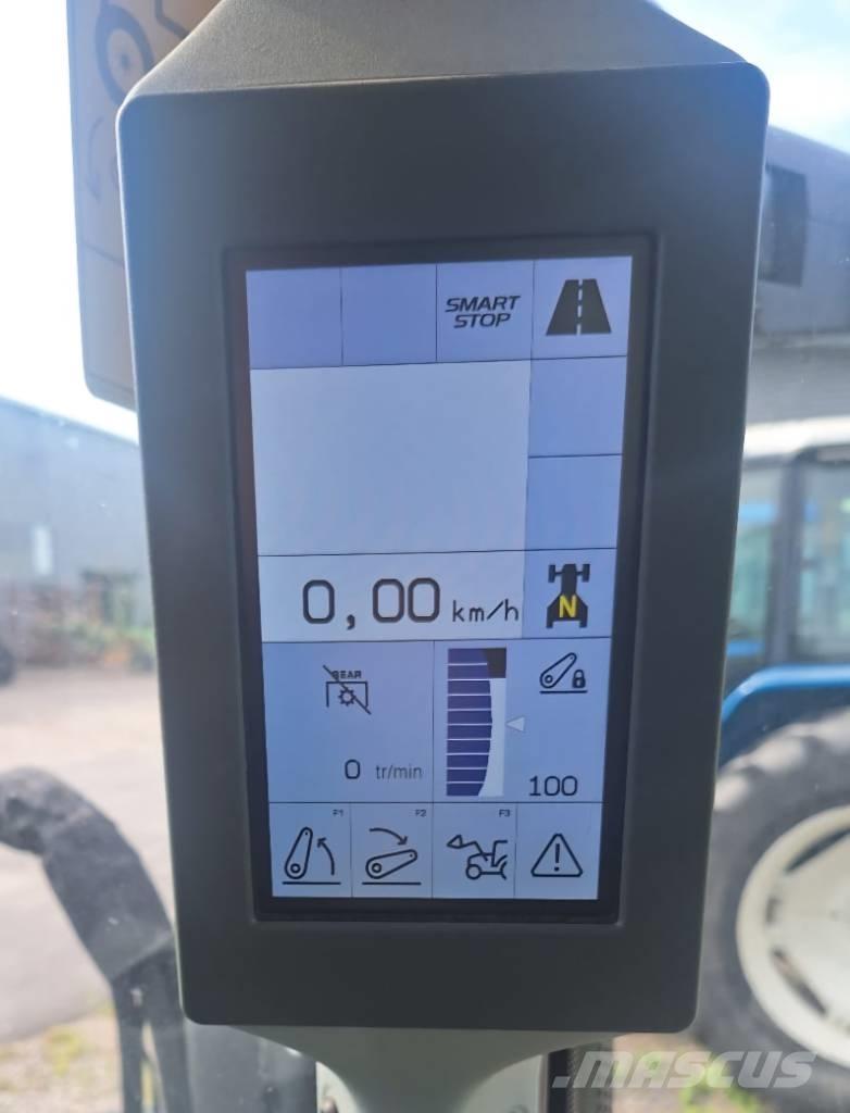 CLAAS Arion 420 Трактори
