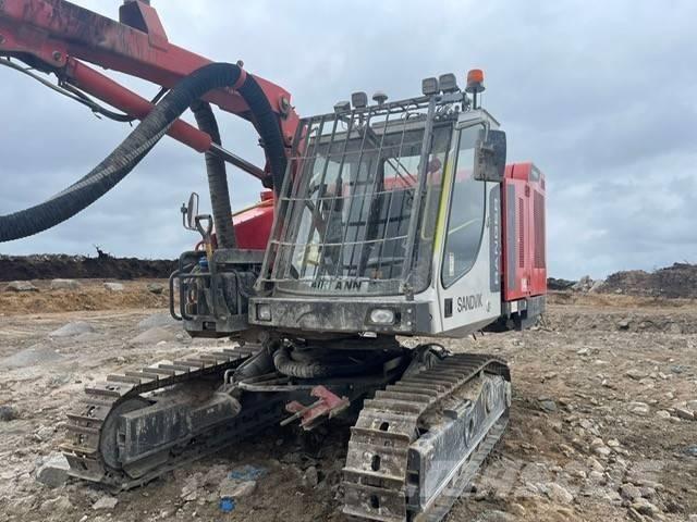 Sandvik Ranger DX800 Свердлильні установки