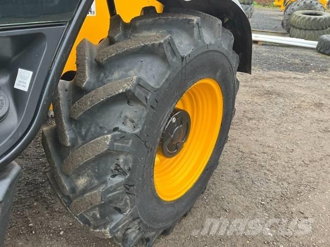 JCB 531-70 Телескопічні навантажувачі