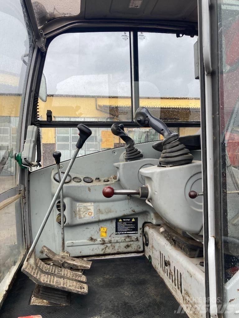 Neuson 8003 Середні екскаватори 7т. - 12т.