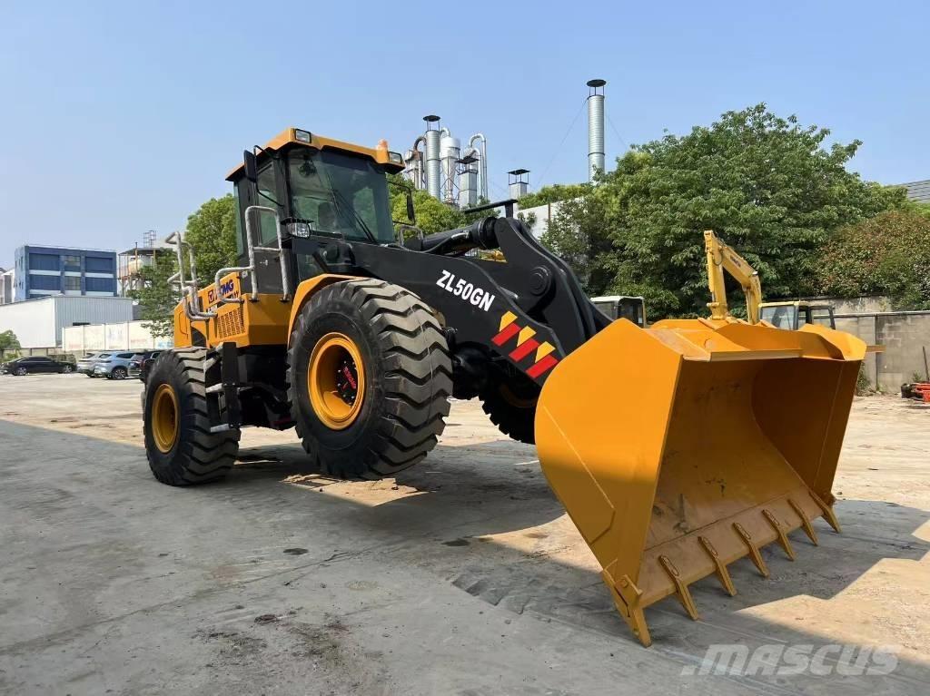 XCMG ZL 50 GN Фронтальні навантажувачі