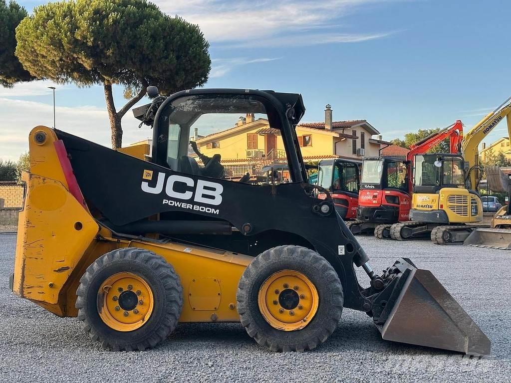 JCB 225 Малі навантажувачі