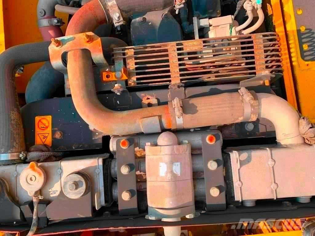 Komatsu PC 240 Гусеничні екскаватори