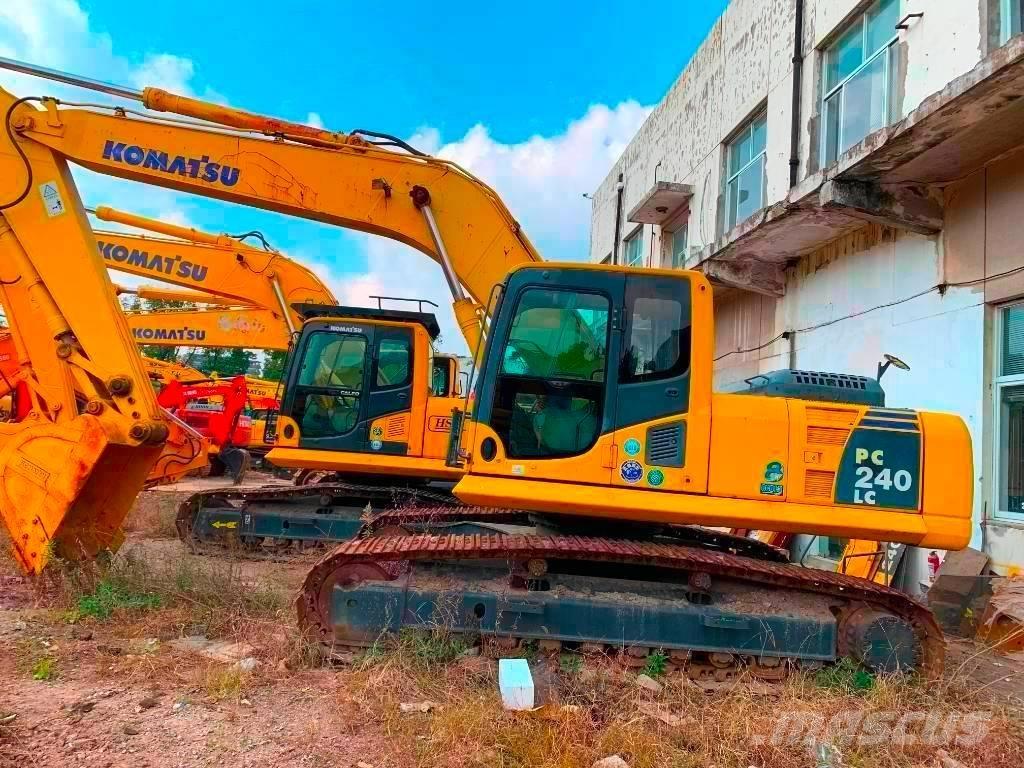 Komatsu PC 240 Гусеничні екскаватори