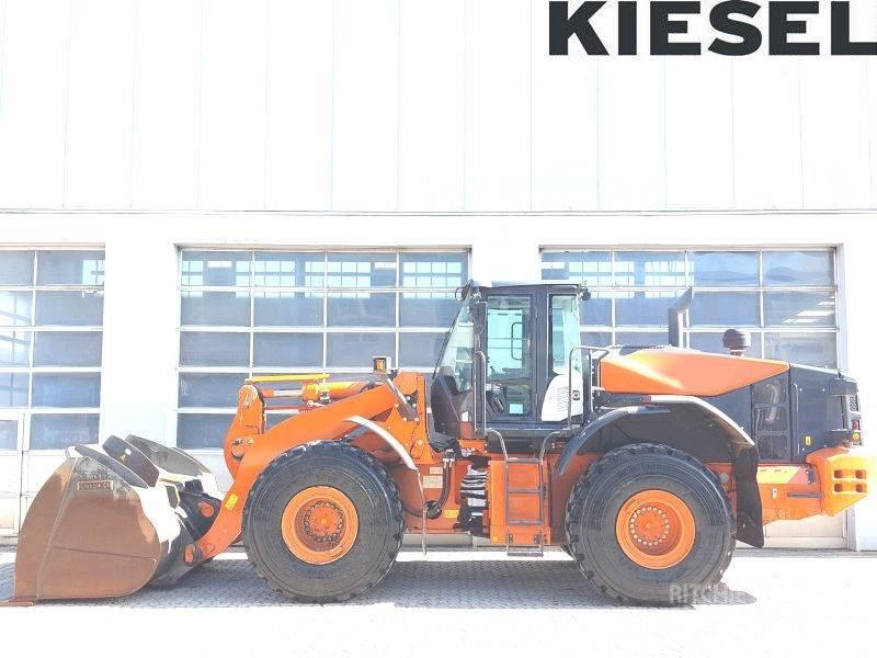Hitachi ZW 310-6 Фронтальні навантажувачі