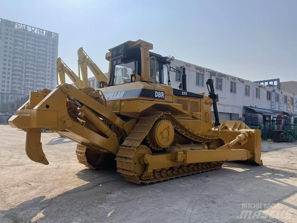 CAT D 8 R Гусеничні бульдозери