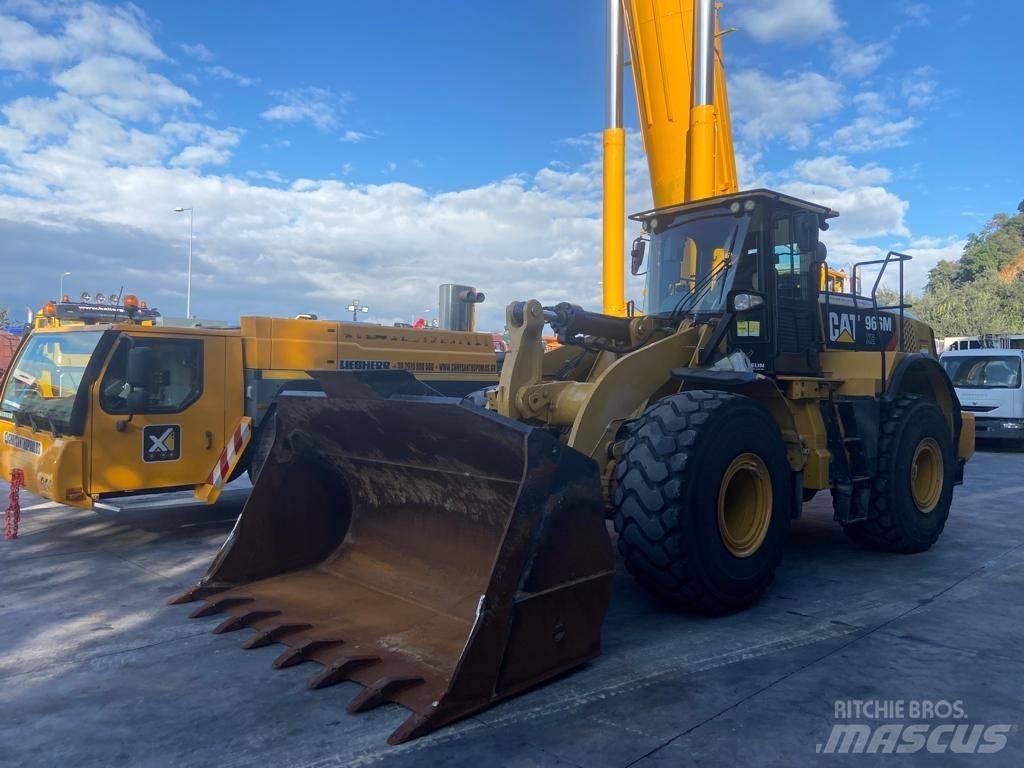 CAT 966M XE Фронтальні навантажувачі