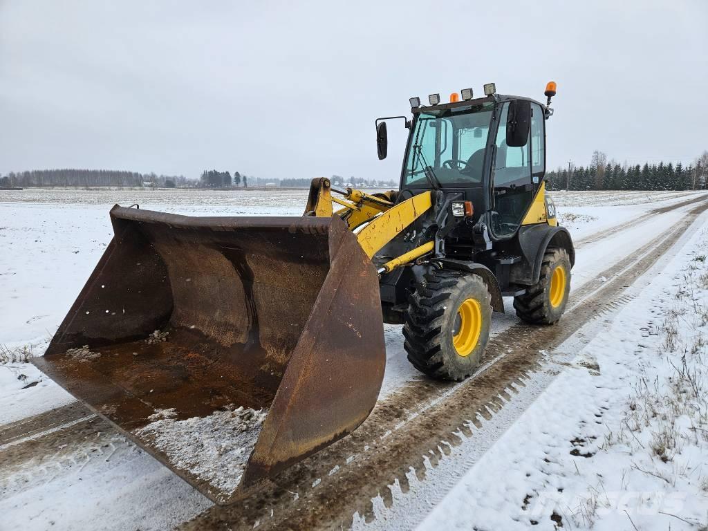 Komatsu WA80-6 Фронтальні навантажувачі