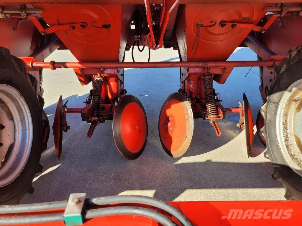 Underhaug UP3742 Картоплесаджалки