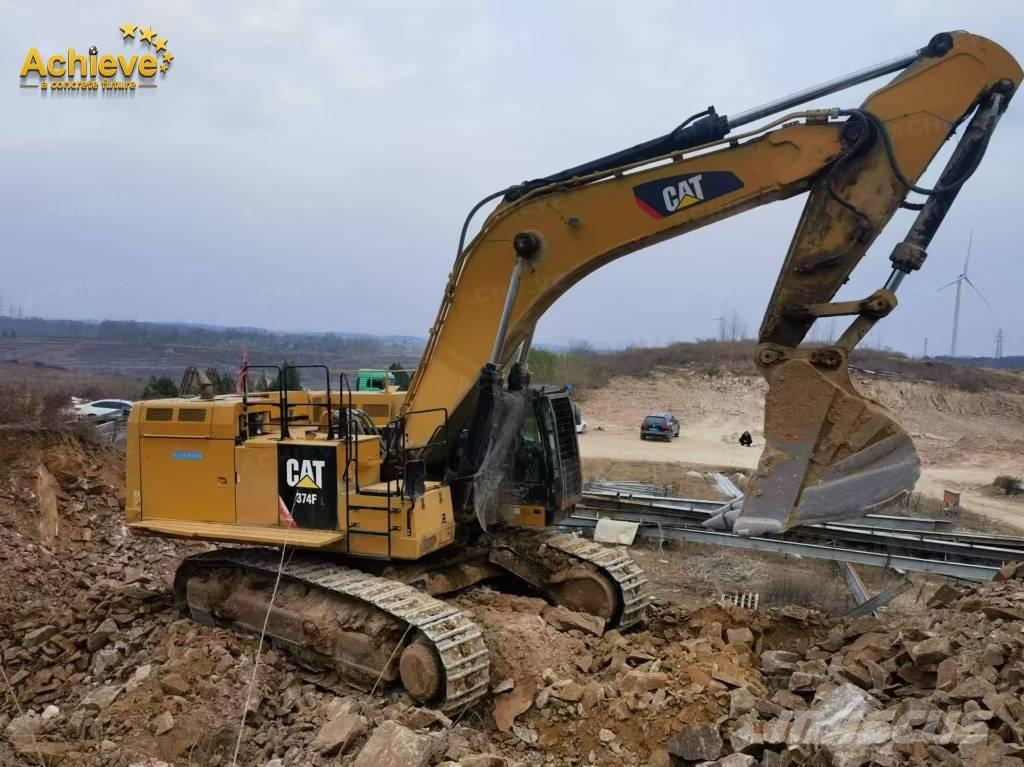 CAT 374 F Гусеничні екскаватори