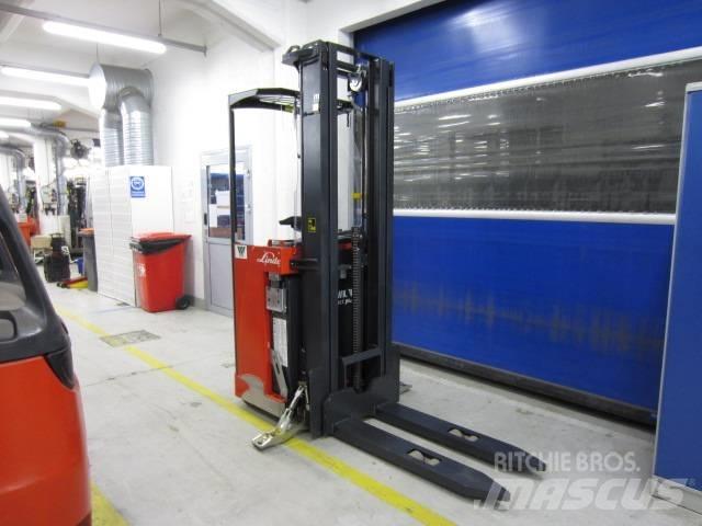Linde L1600 Самохідні електроштабелери