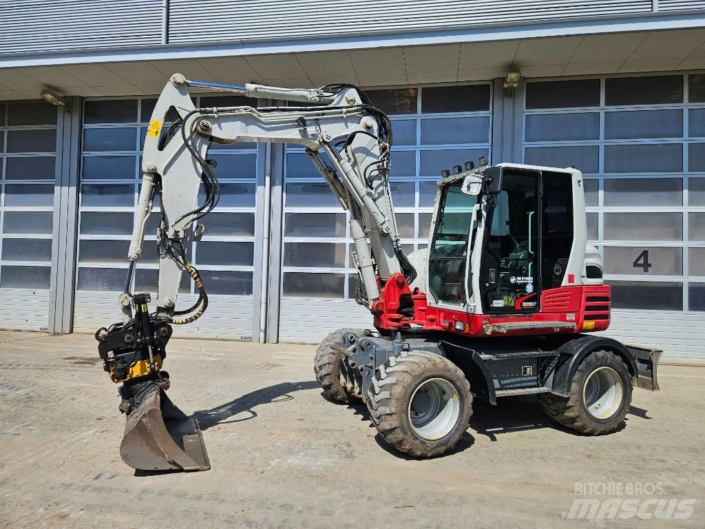 Takeuchi TB295W Колісні екскаватори