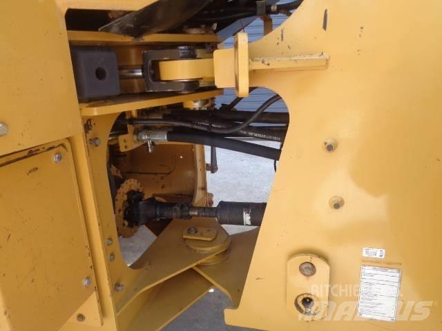 CAT 930 G Фронтальні навантажувачі