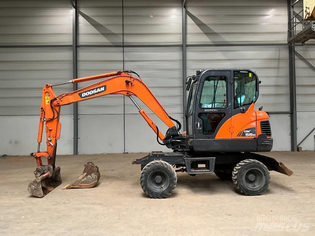 Doosan DX 55 W Колісні екскаватори