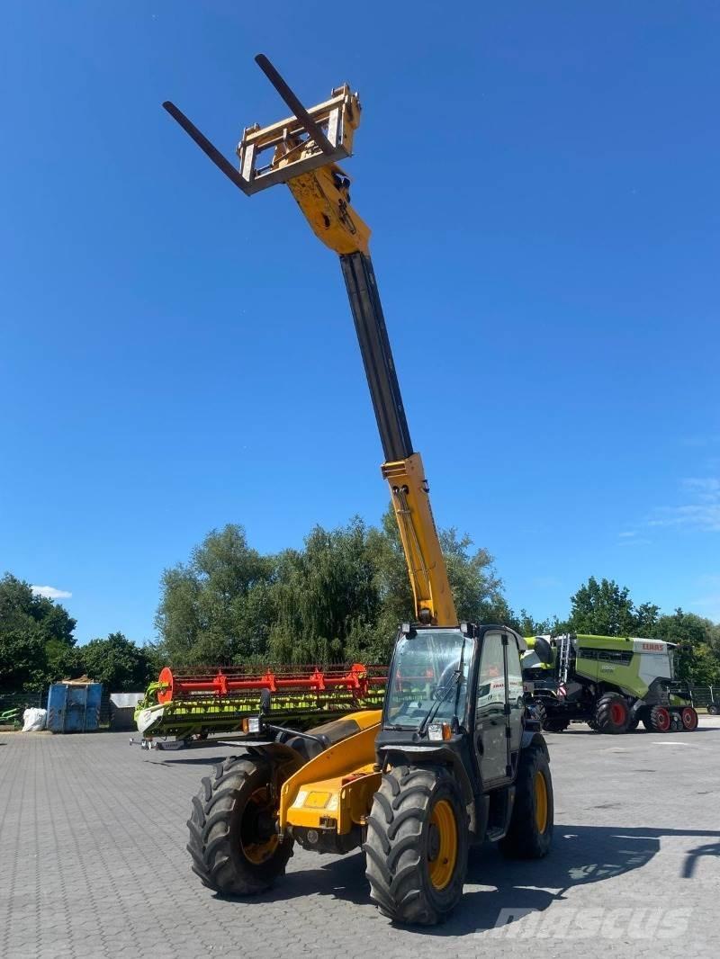 JCB 541-70 Телескопічні навантажувачі
