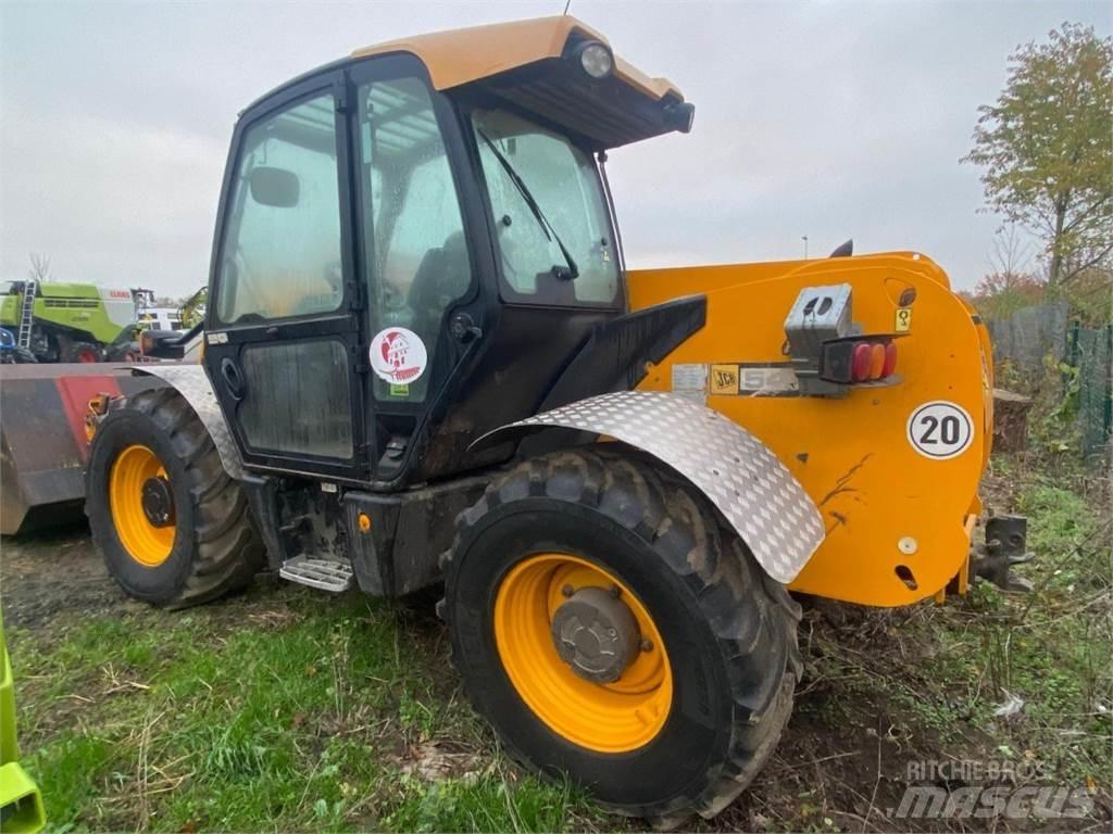 JCB 541-70 Телескопічні навантажувачі