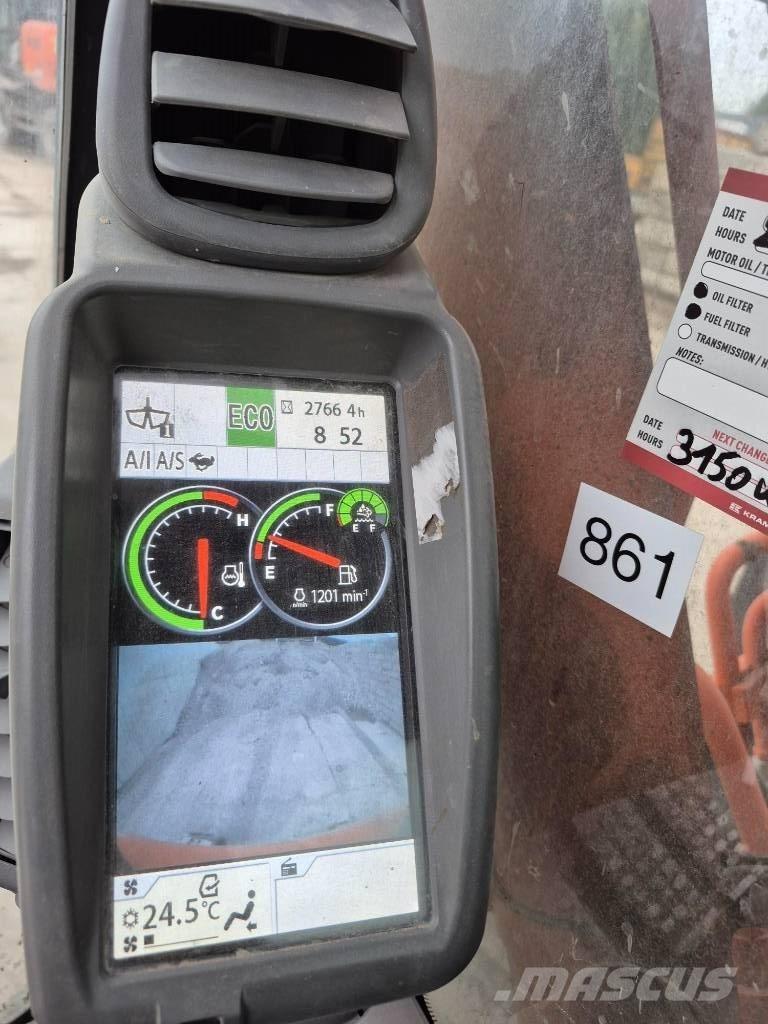 Hitachi ZX 135 Гусеничні екскаватори