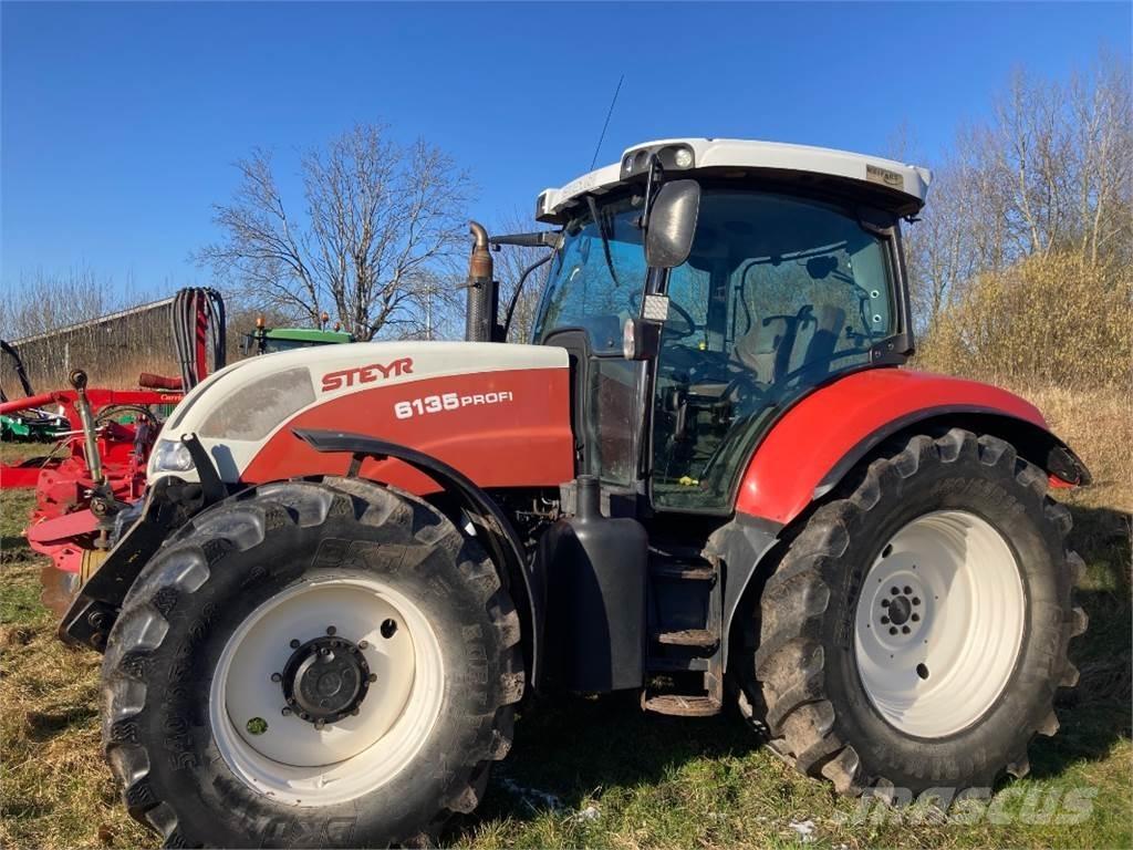 Steyr 6135 Profi Трактори