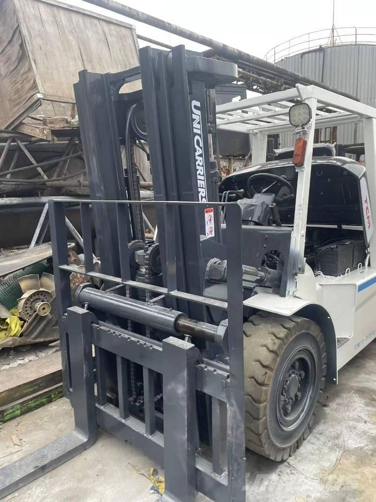 TCM 5 TON Дизельні навантажувачі