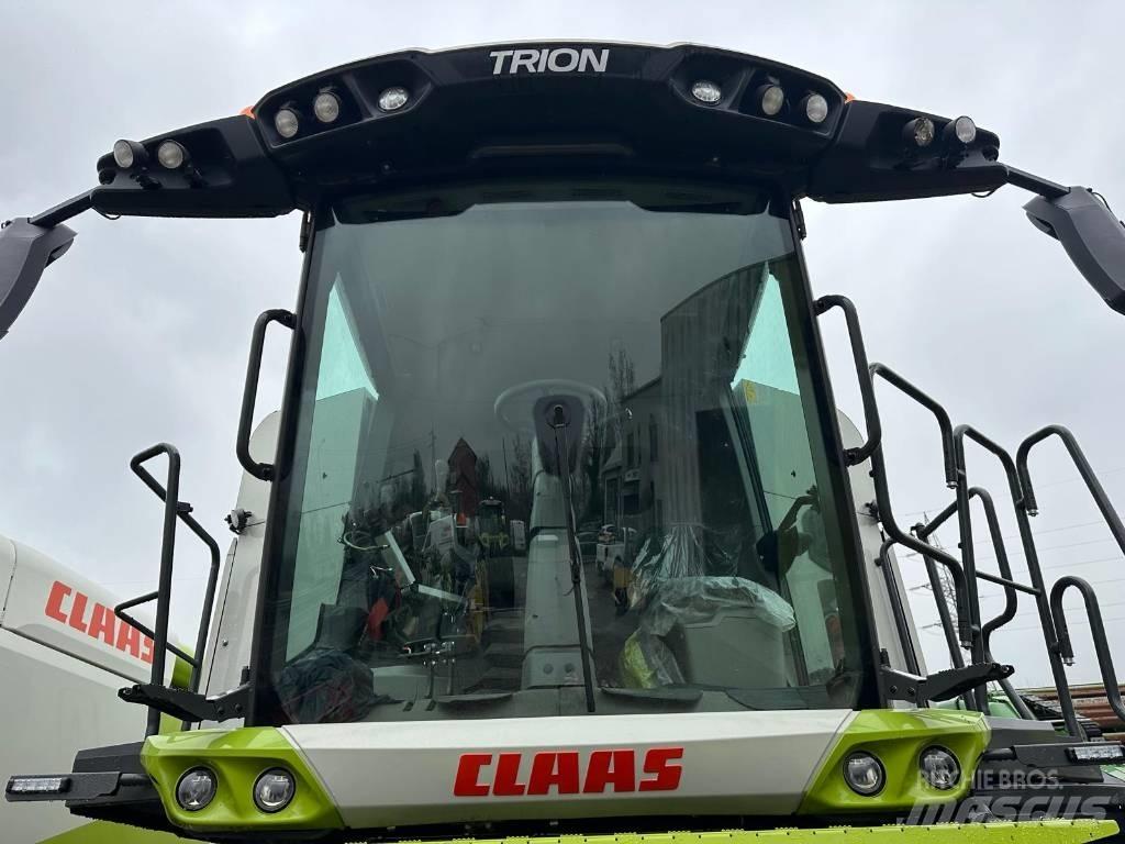 CLAAS Trion 530 Зернозбиральні комбайни