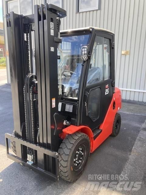 EP CPCD25N XH7B Дизельні навантажувачі