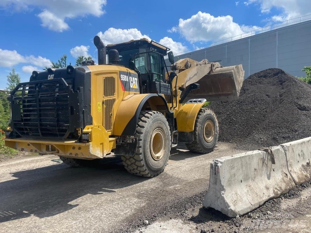 CAT 950 M Фронтальні навантажувачі