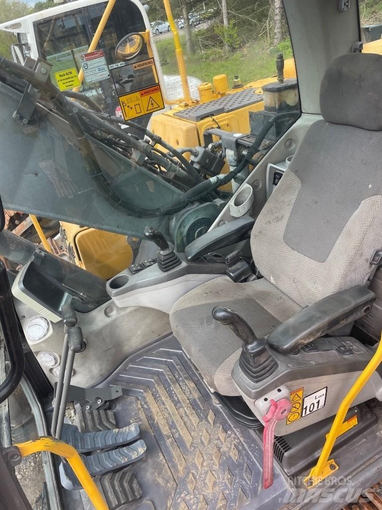 Volvo EC180C Гусеничні екскаватори