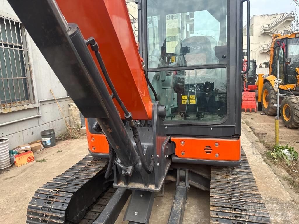 Hitachi ZX68USR-5A Міні-екскаватори < 7т