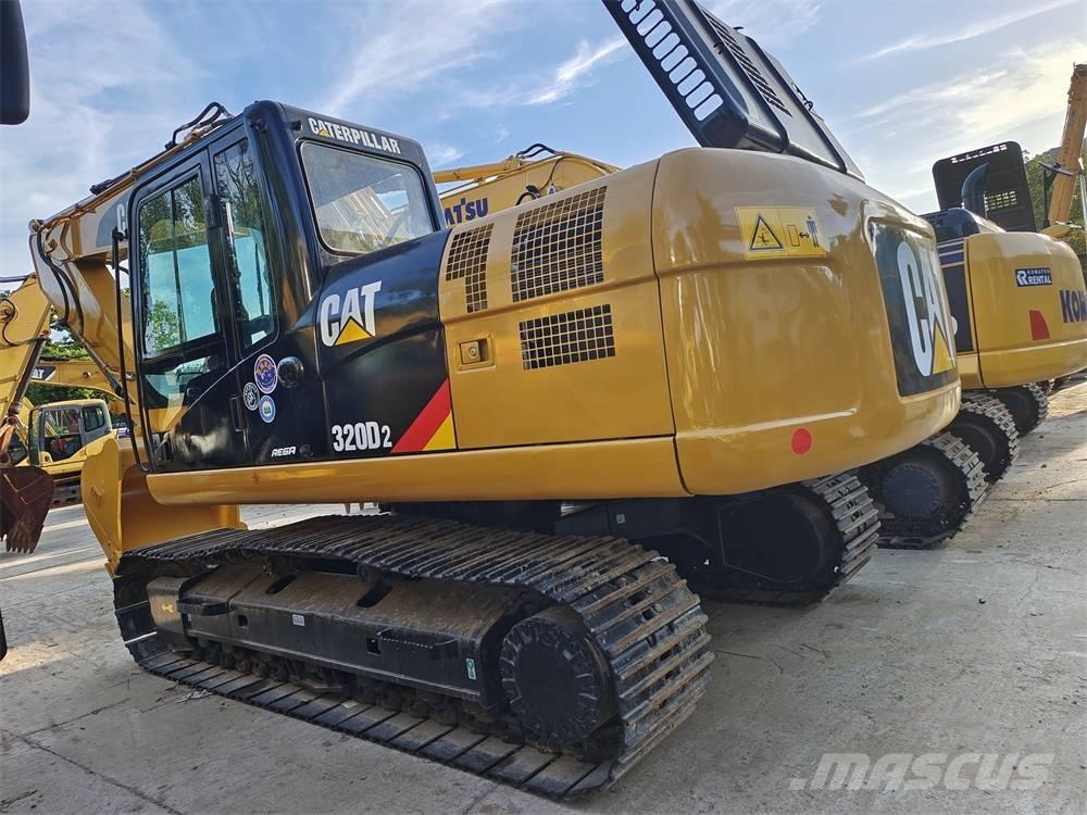 CAT 320 D Гусеничні екскаватори