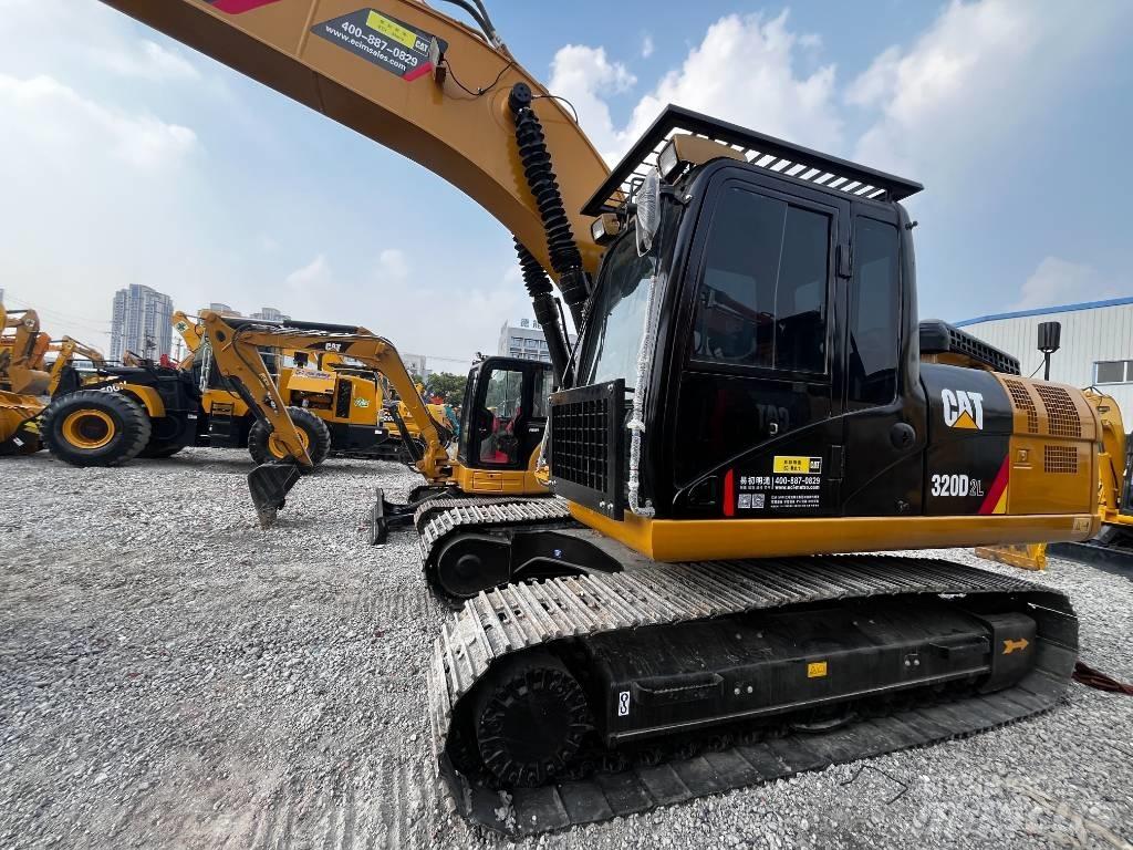 CAT 320 D2L Гусеничні екскаватори