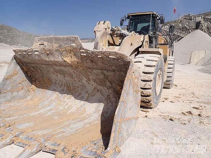 CAT 988K Фронтальні навантажувачі