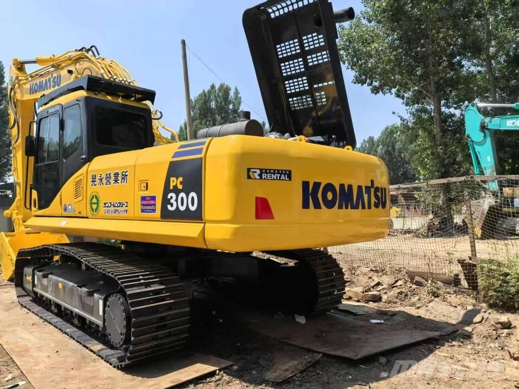 Komatsu PC 300 Гусеничні екскаватори